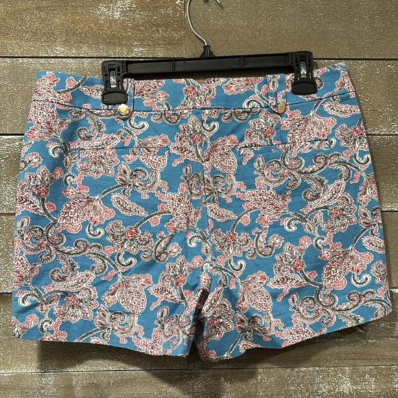 LOFT blue and pink paisley 4” short size 10 - Picture 3 of 9